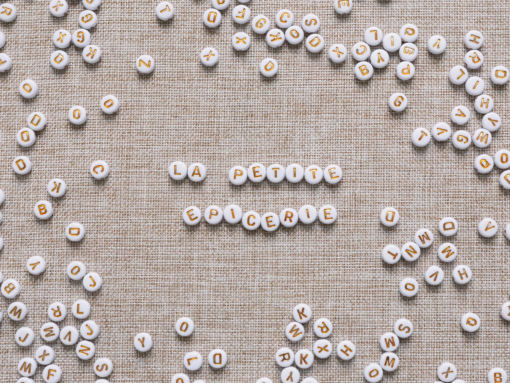 Achat Pot perles lettres – Blanches